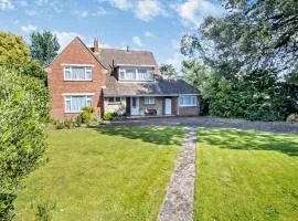 4 Bed in Shanklin oc-ic068