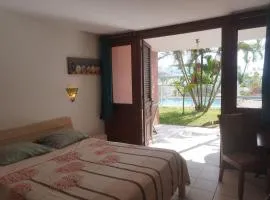 APPARTEMENT DAHLIA avec PISCINE à 3 min de la PLAGE POINTE MARIN