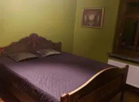 Balto kalno namai, Kernavėje