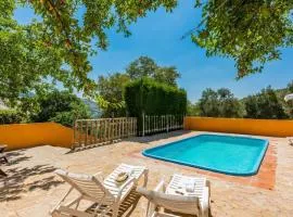 Cortijo Coracho Osuna by Ruralidays