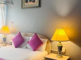 Bab Al Bahrain Hotel