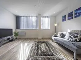 2 Bed Apartment in Central Gravesend w Games Room