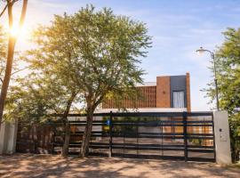 Alojamiento en Sanber de 5 a 18 Personas, Hotel in Ypacarai