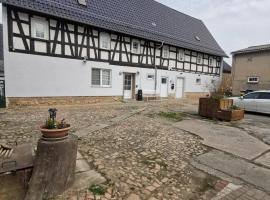 Gästewohnung Schönfeld, hotel v mestu Frohburg