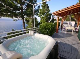 Brela Beach house, hotell i Brela