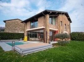 GuestHost - Casa delle Querce Villa with Pool