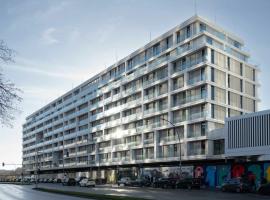 बर्लिन में, होटल Locke at East Side Gallery