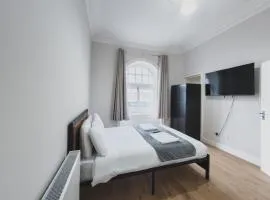 O2 Spacious hideaway