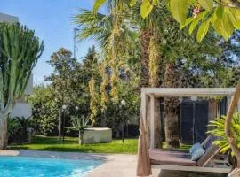 SHATI LUXURY - Private Heated Pool- steps from beach