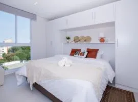 Stylish 1BR with Urban Vista