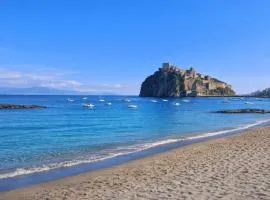 Casa al Mulino - 2 Bedrooms Apartment - Seafront and Castle View - Ischia