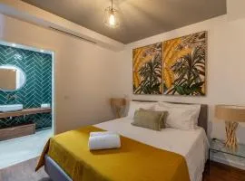 Social Lodge Funchal Center - City View Rooftop