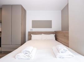 Studios for One Near Coventry Station – hotel w Coventry