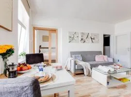 Comfy Apartment with Bedroom Nook