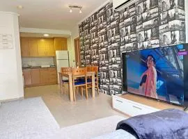 Alicante Hills - Bright, Pool, Parking and AC in the living room