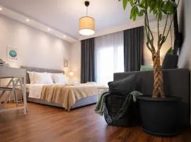 Escape Central Stay with Parking - Meno Homes 4A