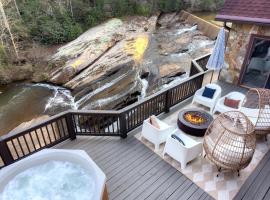 Lay Lodge at Falling Water Resort, hotel a Walhalla