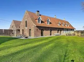 Vill'Anglaise - spacious holiday home for 14