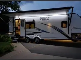 IBB Coachmen freedom express 246 RKS Travel Trailer