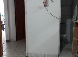 Apartamento com dois olhos dois banheiros sendo uma suíte