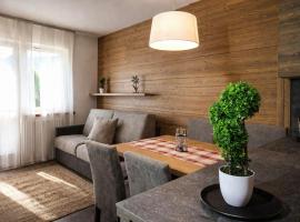 CASA IBEX - Residence Veronza con piscina, Dolomiti Affitti, отель в Кавалезе