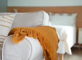 OKTO Beach Loft – hotel w mieście Praia do Almoxarife