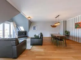 Casiola - Comfortable Apartment with Scenic Views