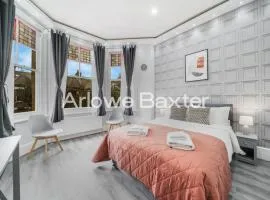 Hackney Deluxe Rooms