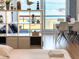 Casiola - Beach Studio with Balcony & Sea View, Hotel in Zeebrugge