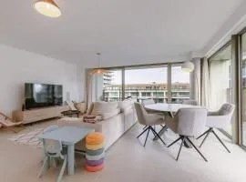 Stylish Family-Friendly Ostend Retreat, Close to Harbor and Free Parking