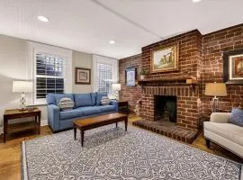 Troup Square Manor Garden by Lucky Savannah