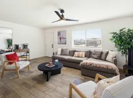 Modern Villa Comphy Stay in Tempe with pool