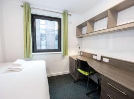 Single Ensuite Rooms In Central Preston، فندق في بريستون
