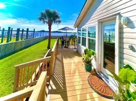 On the Waterway- Waterfront - Kayaks - Paddle Boards- Fenced Yard - Dog Friendly