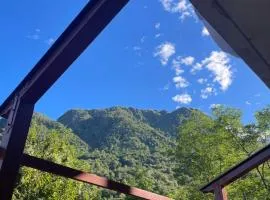 7 Min to Lake Como - Peaceful Mountain Retreat