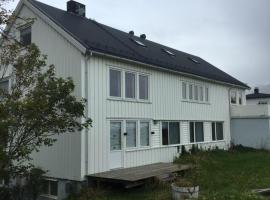 Lofoten Bed & Breakfast Reine - Rooms & Apartments, hotel v destinaci Reine