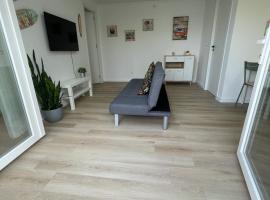 The Lemon Tree Villa, hotel v destinaci Charneca