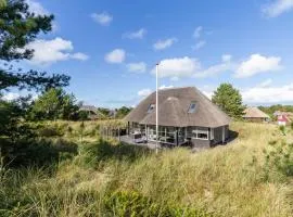 Luxe Duinvilla Zee met sauna en laadpaal nabij strand Ameland en dorp Nes