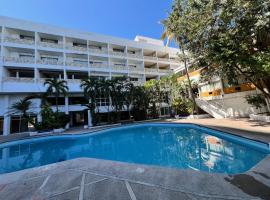 Hotel De Cima Beach Club, hotel din Mazatlán