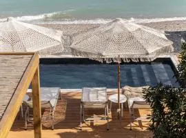 Cavo Dio 2 - Beachfront Bliss - Cozy Apt Pool Sunsets