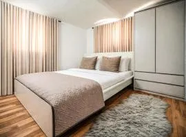URBAN BASE CELJE Apartment with FREE Parking & Terrace