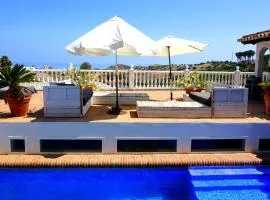 Room in Finca Molino in Almayate with Pool, Sea Views, Family Touch & Dog Madness