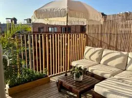New Top Floor Nordic 2BR Suite with West-View Balcony