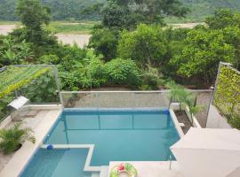 Cabaña Amazon Dreams Lodge, hotel v destinaci Perené