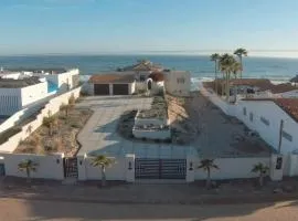 Spacious Family Beachfront Home The Beach House