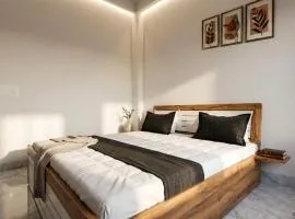 Manas stay inn