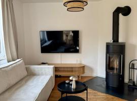 Historisches Bruchsteinhaus mit Garten & Kamin - 20 Min Köln - Messe, hotel di Rösrath