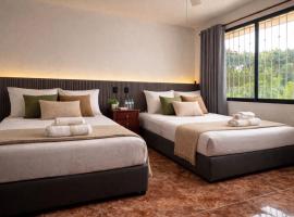 Casa Solar Boutique Eco-Hotel, готель у місті Мінатитлан