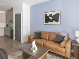 Landing Stylish 1BD Clubhouse Gym