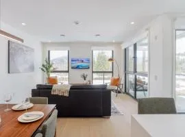 Revel Heights - Large 3 Bedroom Condo